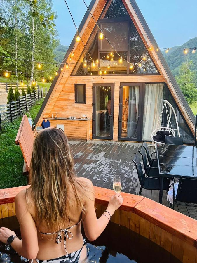 Harmony Villa Straja Lupeni  Exteriör bild