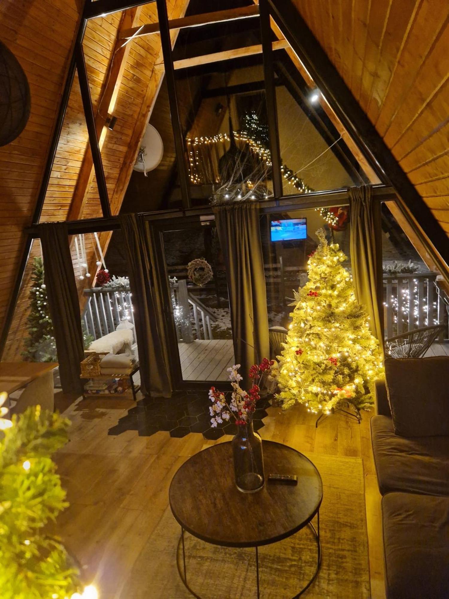 Harmony Villa Straja Lupeni  Exteriör bild